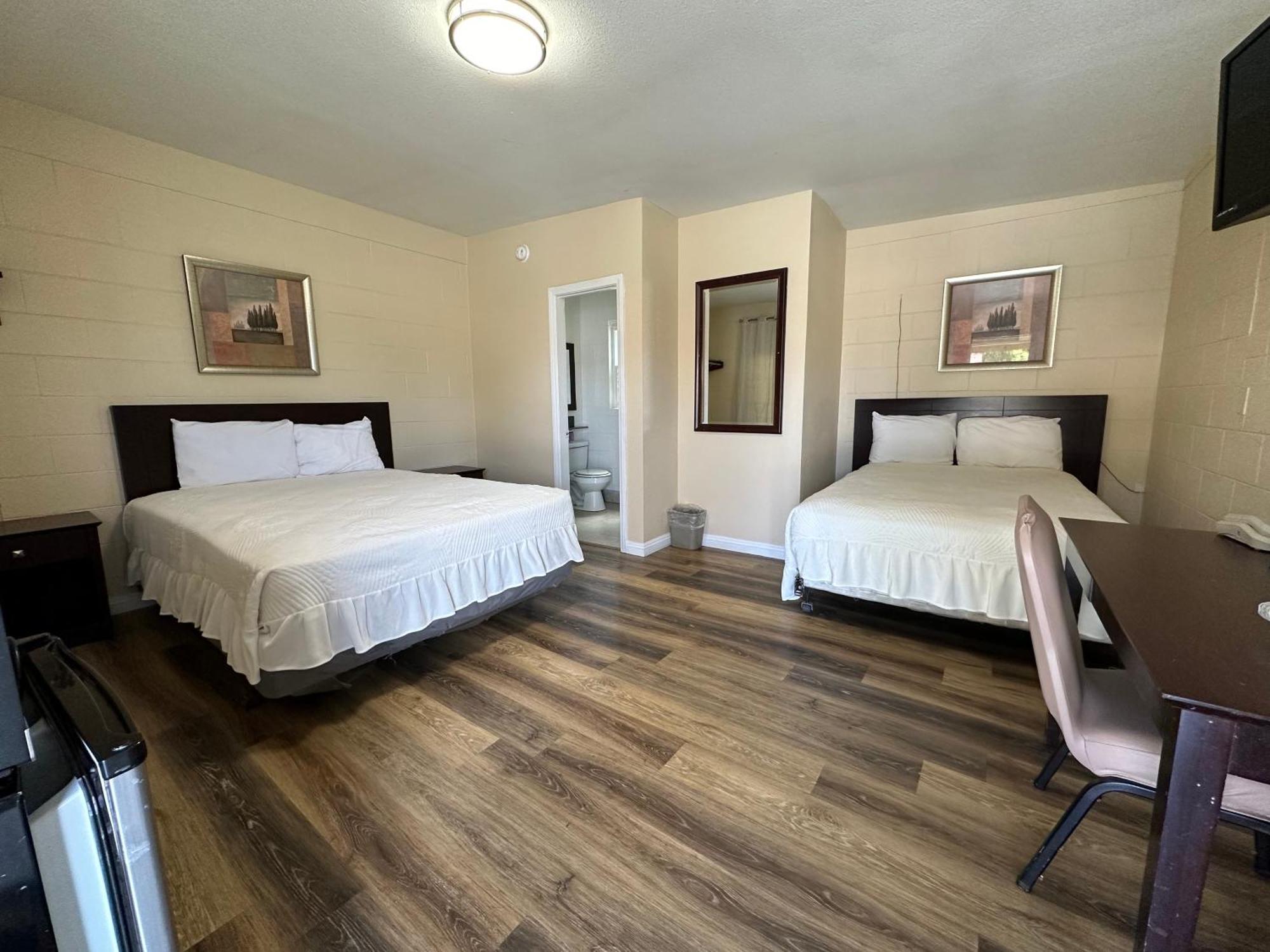 Royal Inn And Suites Hemet Exterior foto