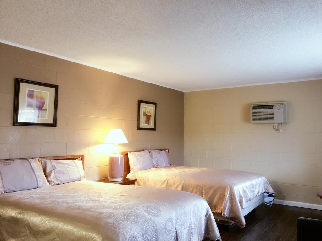 Royal Inn And Suites Hemet Exterior foto
